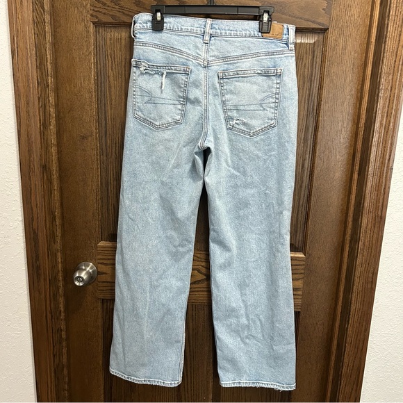 American Eagle Outfitters Light Blue Straight Leg Jeans - Picture 2 of 3